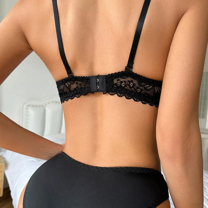 Pretty Lace Underwire Lingerie Set