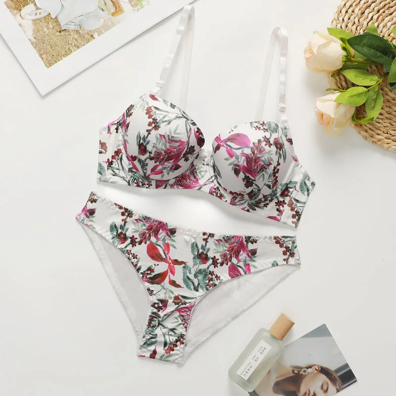 Plant Printed Underwire Lingerie Set