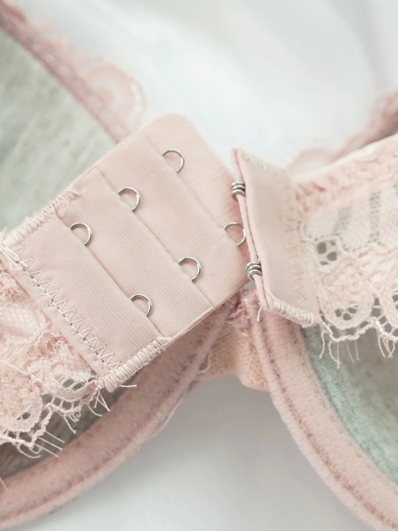 Pink Lace Underwire Bra